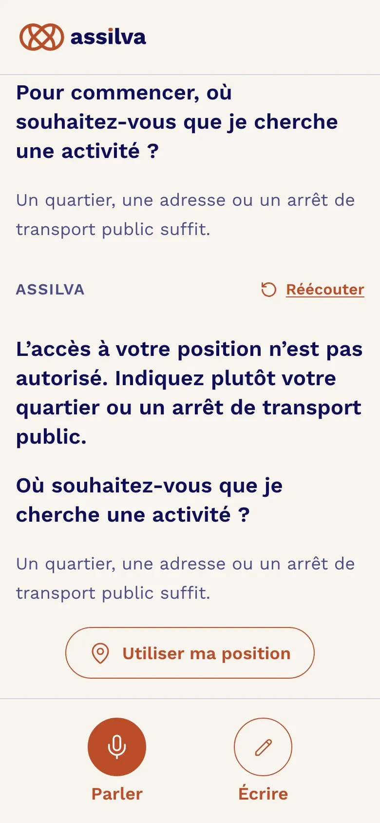 Après un refus de l’appareil, Assilva écrit « L’accès à votre position n’est pas autorisé. Indiquez plutôt votre quartier ou un arrêt de transport public. » ; en bas de l’écran, les boutons « Parler » et « Écrire ».